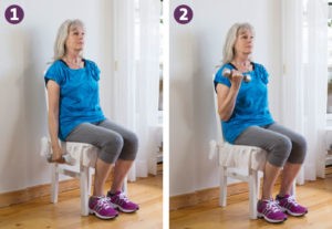 bicepscurl för seniorer i 2 steg